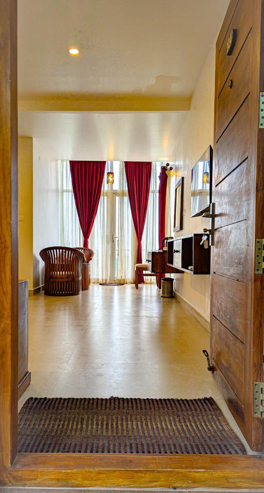 Valley View Inn, โกตากิริ ภายนอก รูปภาพ